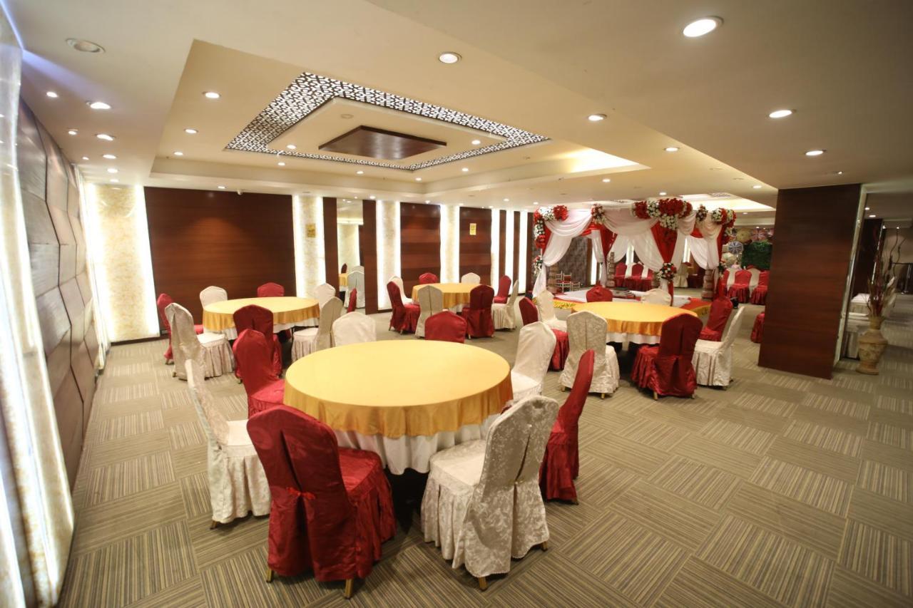 The Byke Suraj Plaza Pure Veg, Thane Eksteriør bilde