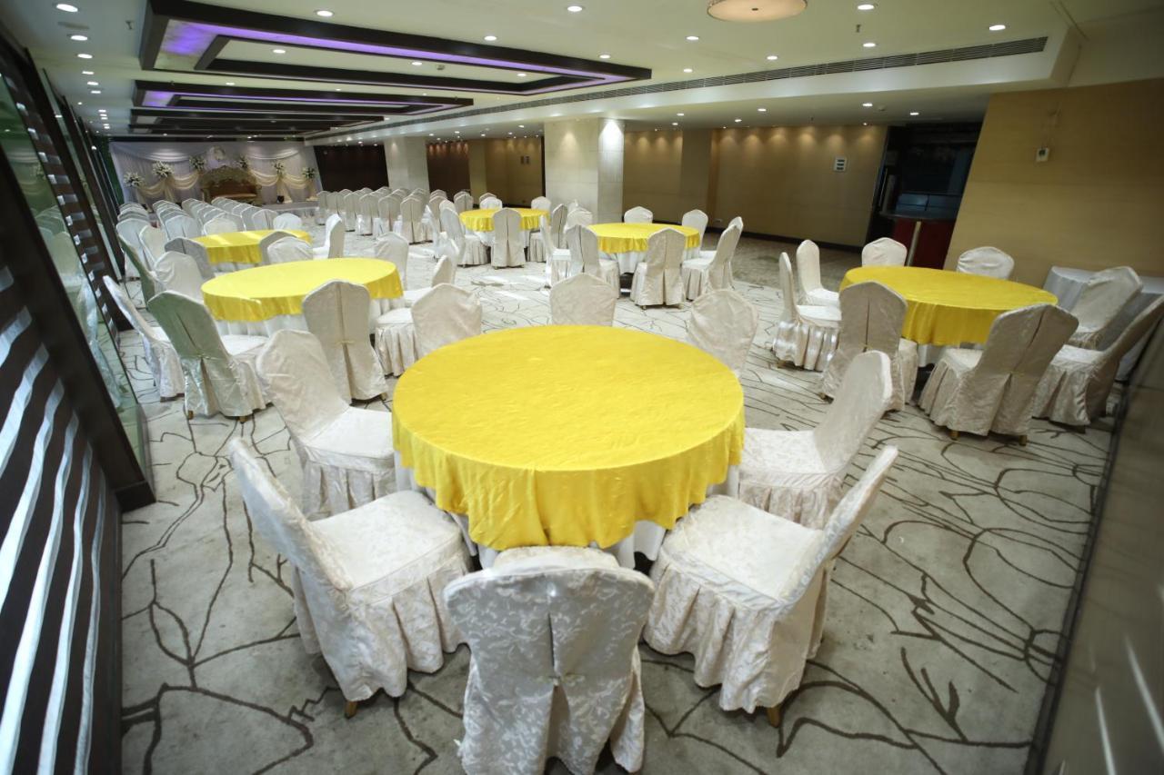 The Byke Suraj Plaza Pure Veg, Thane Eksteriør bilde