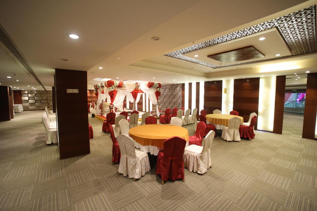 The Byke Suraj Plaza Pure Veg, Thane Eksteriør bilde