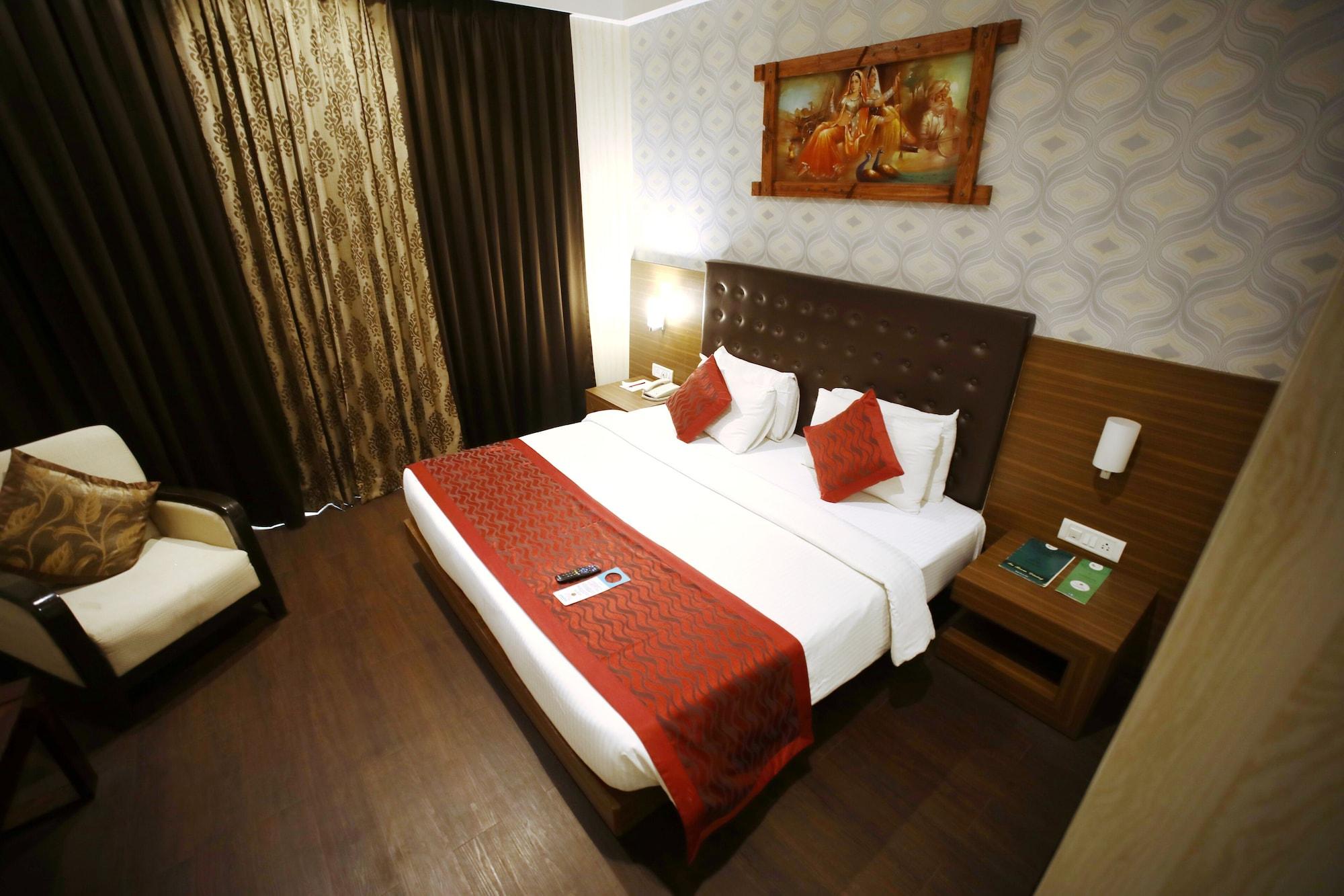 The Byke Suraj Plaza Pure Veg, Thane Eksteriør bilde